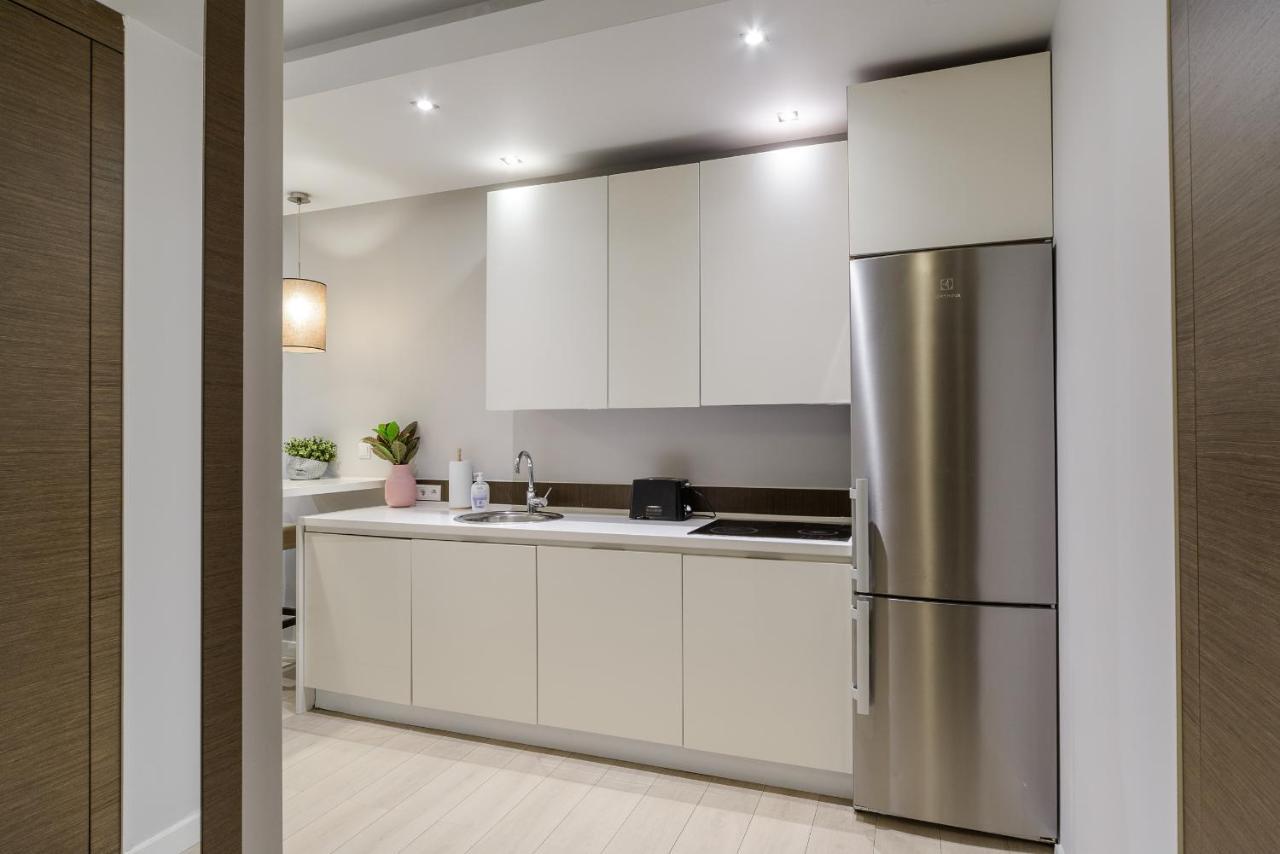 Luxury Apartments In Platinum Tower Varsó Kültér fotó