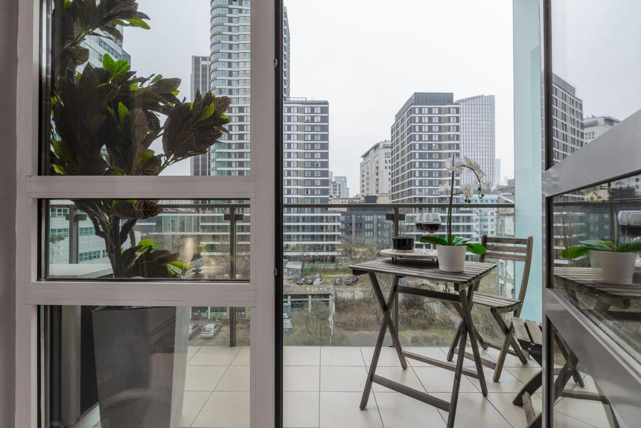 Luxury Apartments In Platinum Tower Varsó Kültér fotó