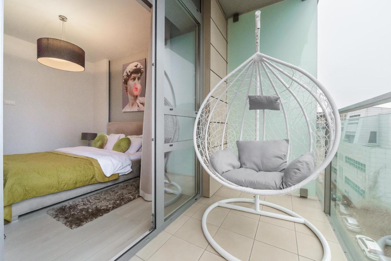 Luxury Apartments In Platinum Tower Varsó Kültér fotó