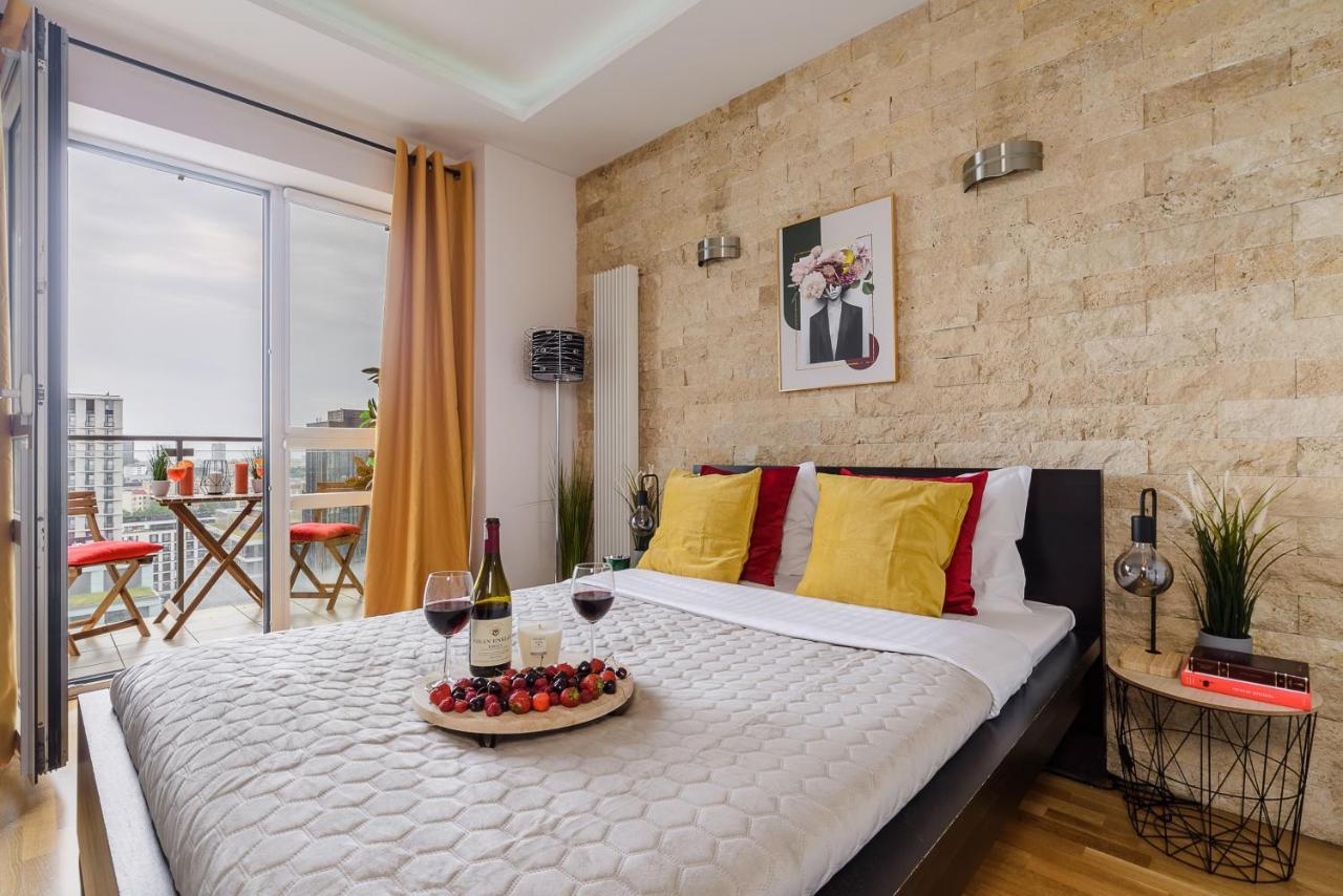 Luxury Apartments In Platinum Tower Varsó Kültér fotó