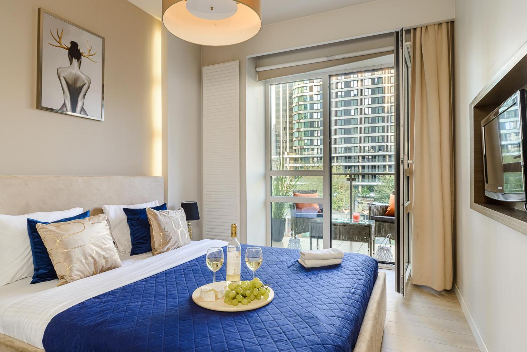 Luxury Apartments In Platinum Tower Varsó Kültér fotó