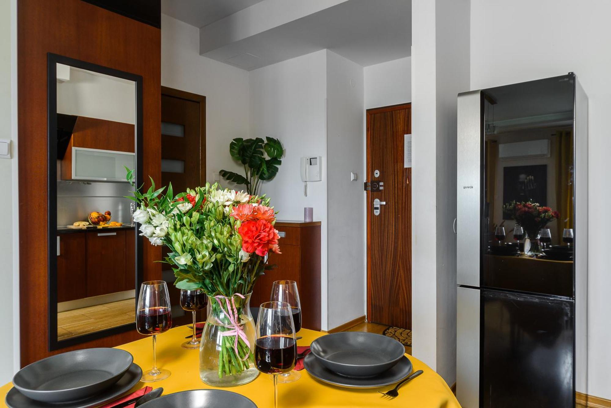 Luxury Apartments In Platinum Tower Varsó Kültér fotó