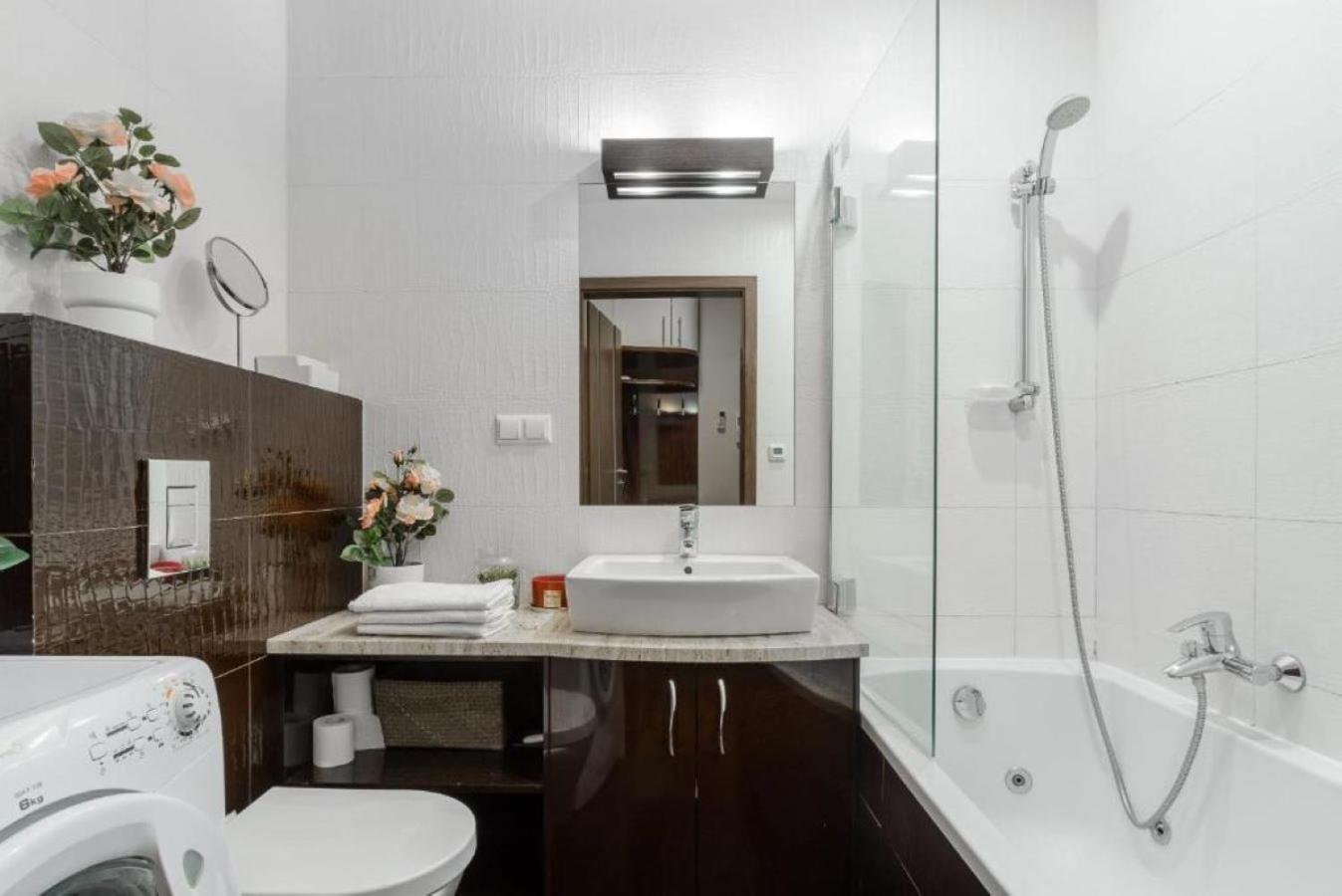 Luxury Apartments In Platinum Tower Varsó Kültér fotó